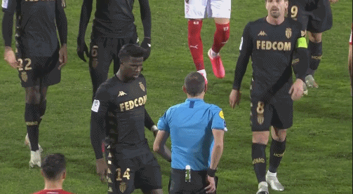 图片报：特狮12月中旬复出，巴萨准备在冬窗接受租借协议（德媒称特尔施特根预计12月中旬回归，巴萨冬窗或接受租借方案）