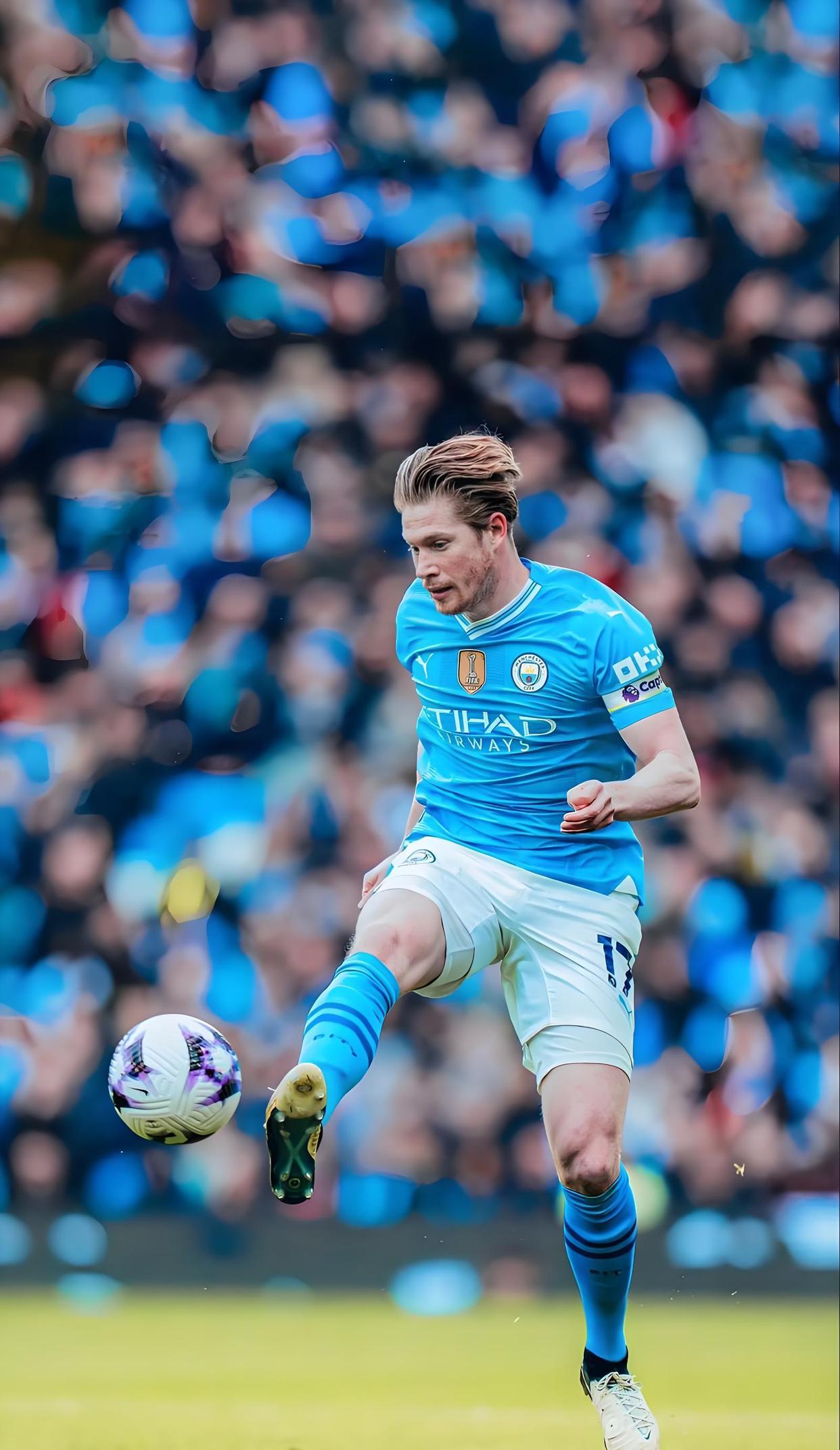 木塔力甫：邵导一直鼓励我们要有更高的目标、要前往欧洲发展（木塔力甫：邵导鼓励我们志在高远，进军欧洲）