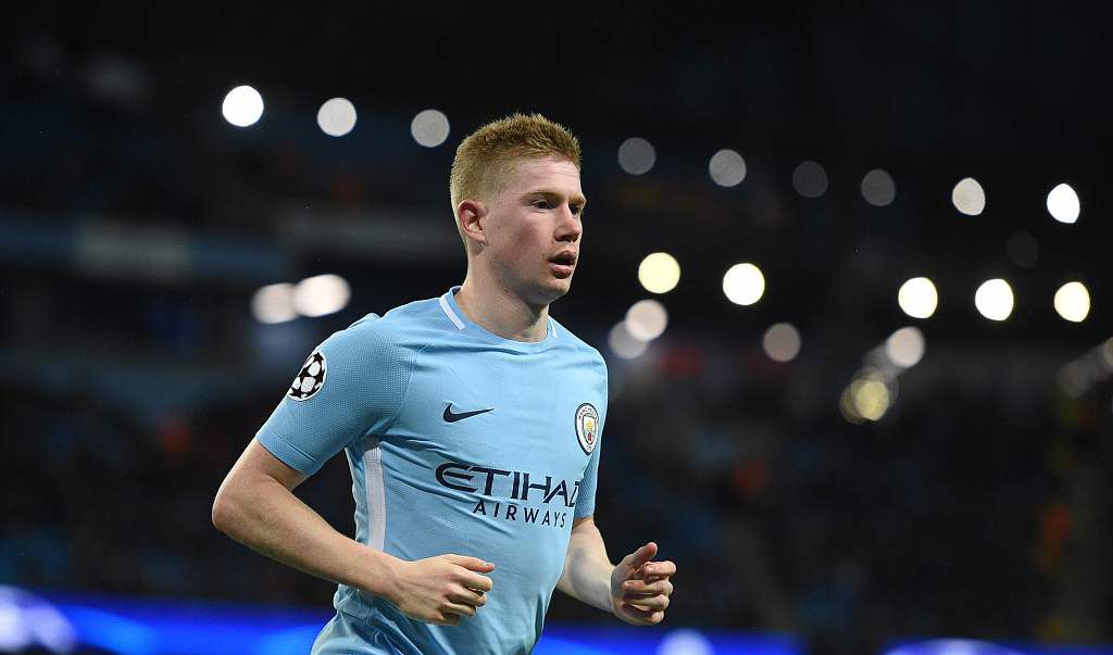 11球5助惊艳一赛季！王钰栋获2025年中超最佳青年球员（凭借11球5助的高光数据，王钰栋荣膺2025中超最佳青年球员）